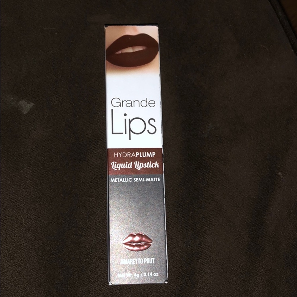 Grande lips hydra plump liquid lipstick